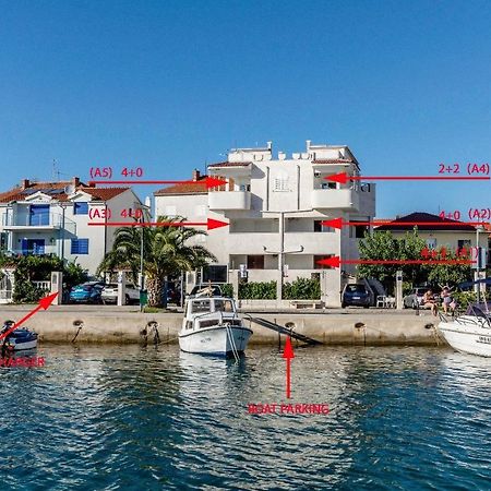 Apartments Marija - By The Sea Рогозниця Екстер'єр фото