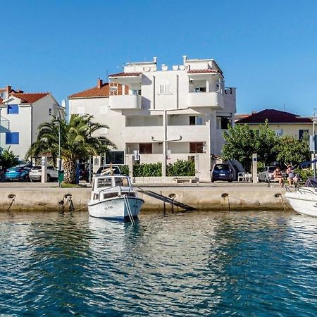 Apartments Marija - By The Sea Рогозниця Екстер'єр фото